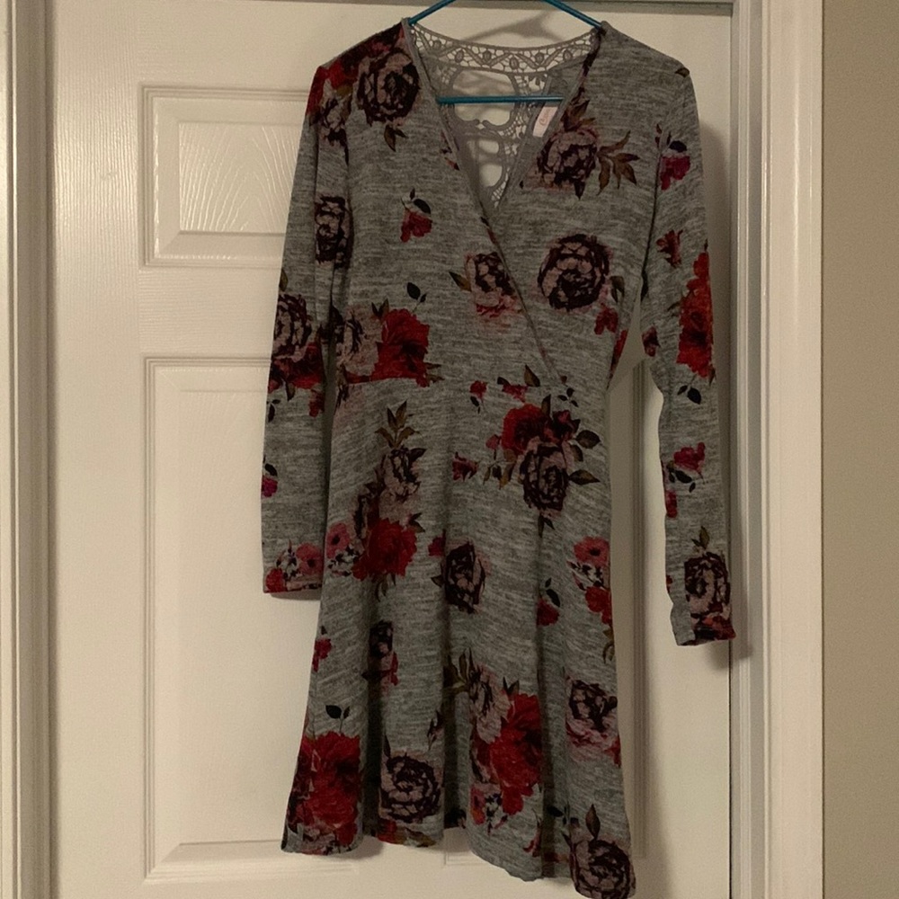 Long sleeve floral dress (NWOT)